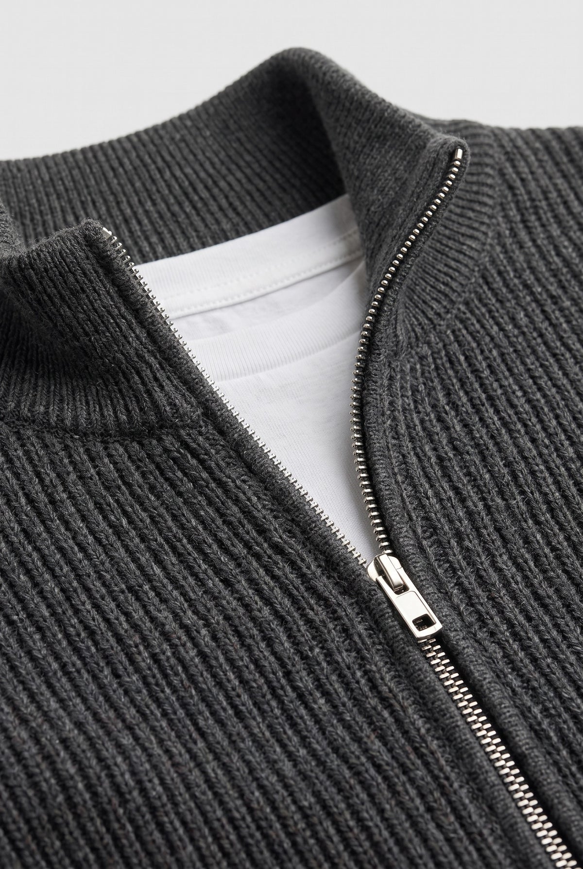Men's Cardigan | Ribbed Zip Stand Collar - Detail