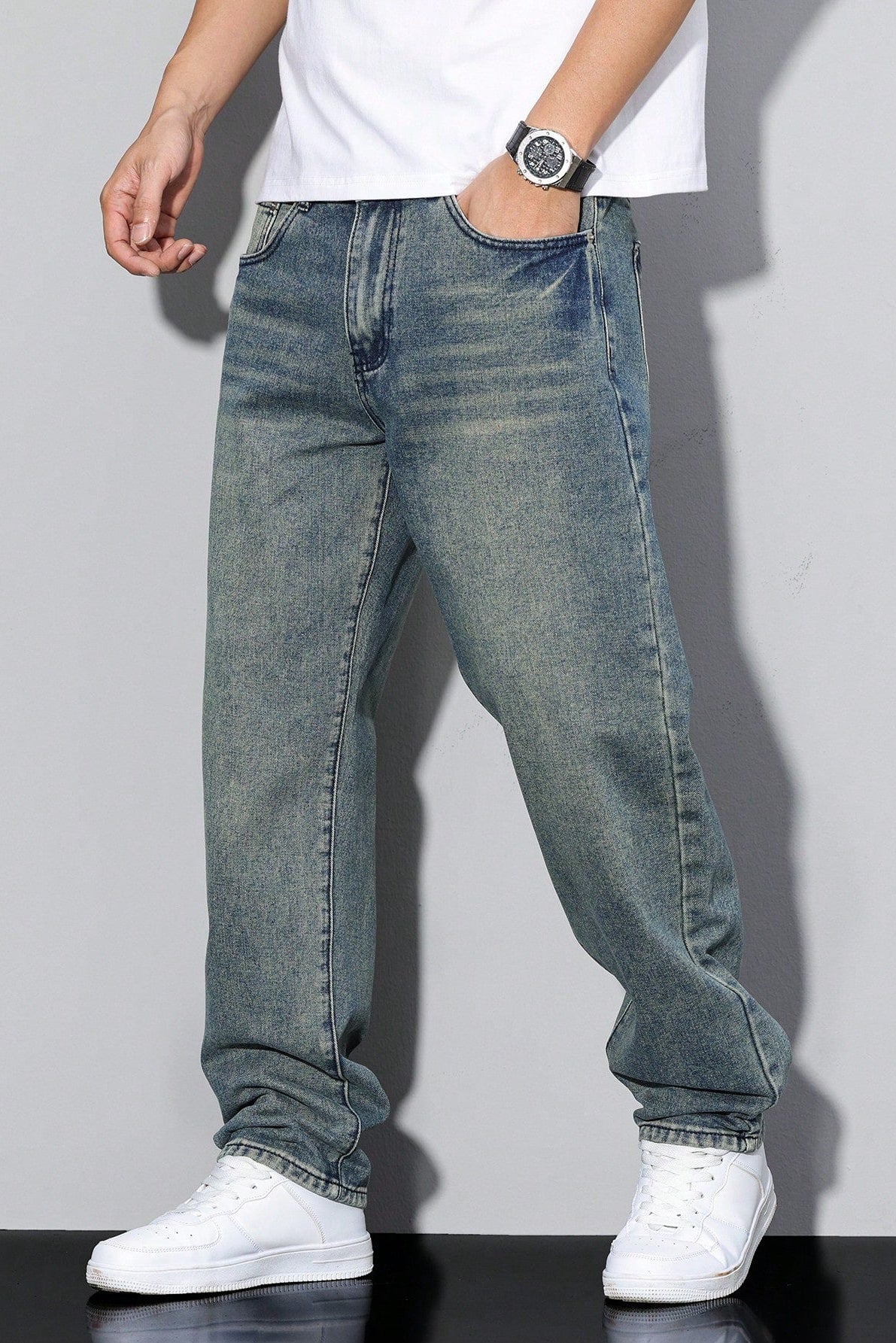 Men’s Jeans | Loose Fit Straight Leg - 6