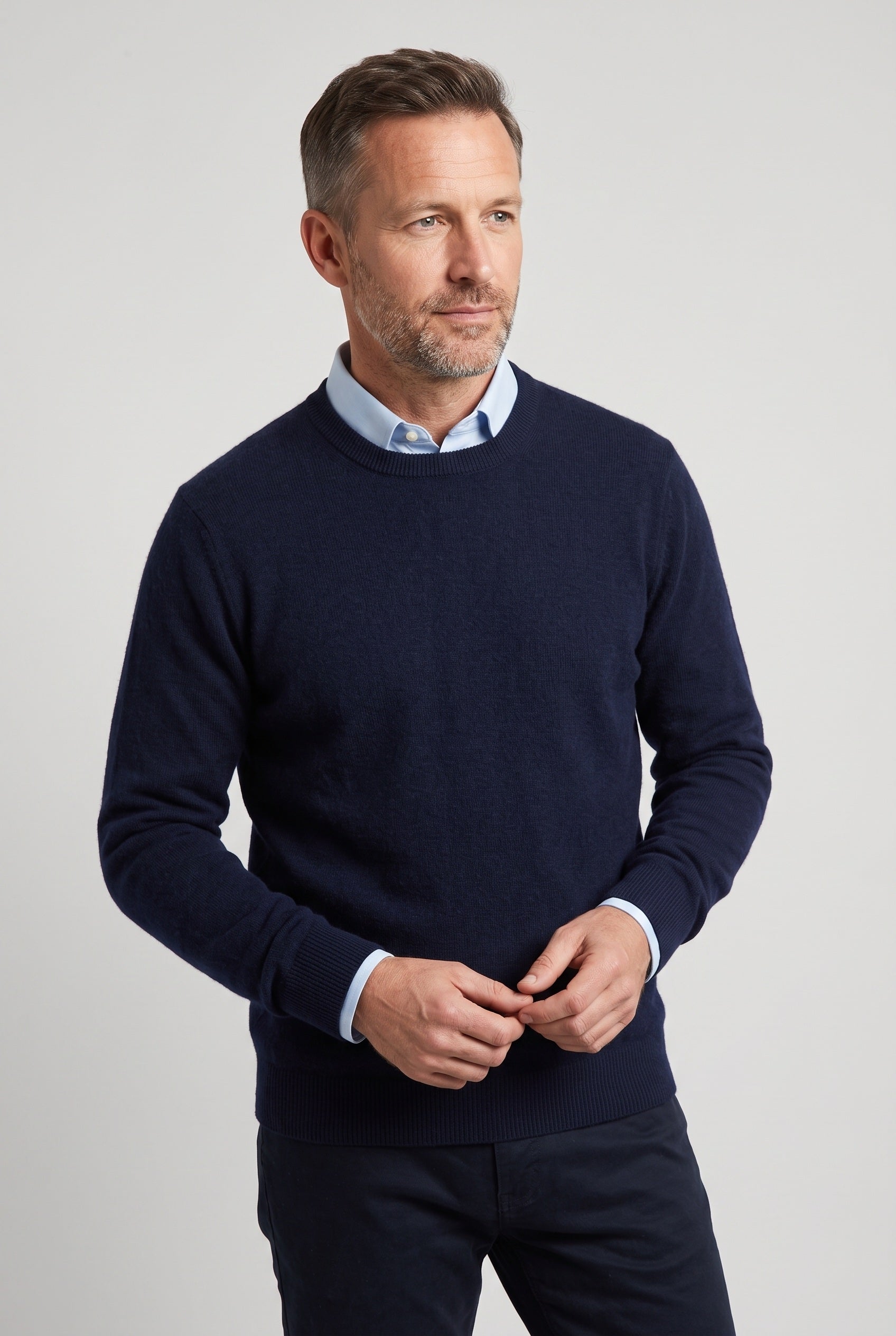 Men's Knitted Jumper | Crew and V Neck - Navy - Round Neck