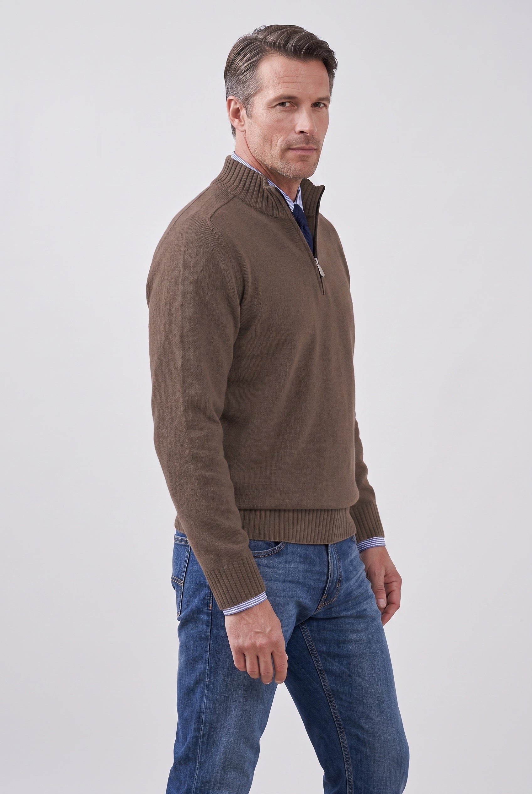 Men's Knitted Jumper | Quarter Zip Stand Collar - Brown