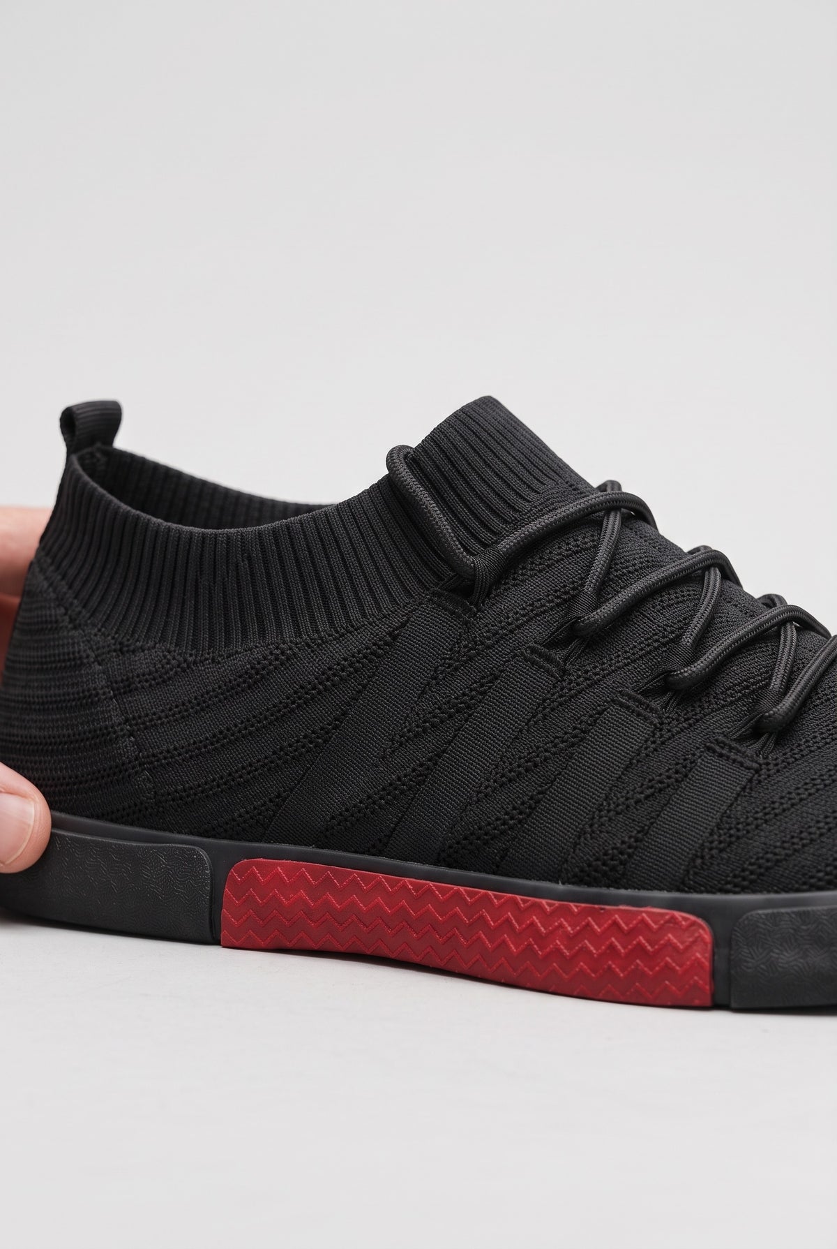 Men's Trainers | Lightweight Knit Lace-Up - Detail