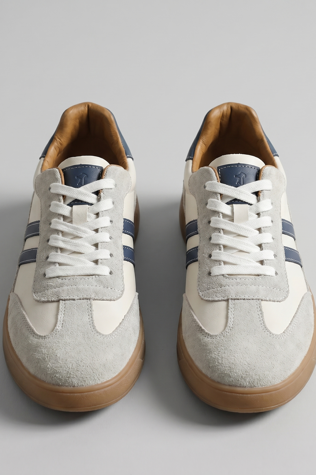 Men's Trainers | Retro Stripe Gum Sole - 12