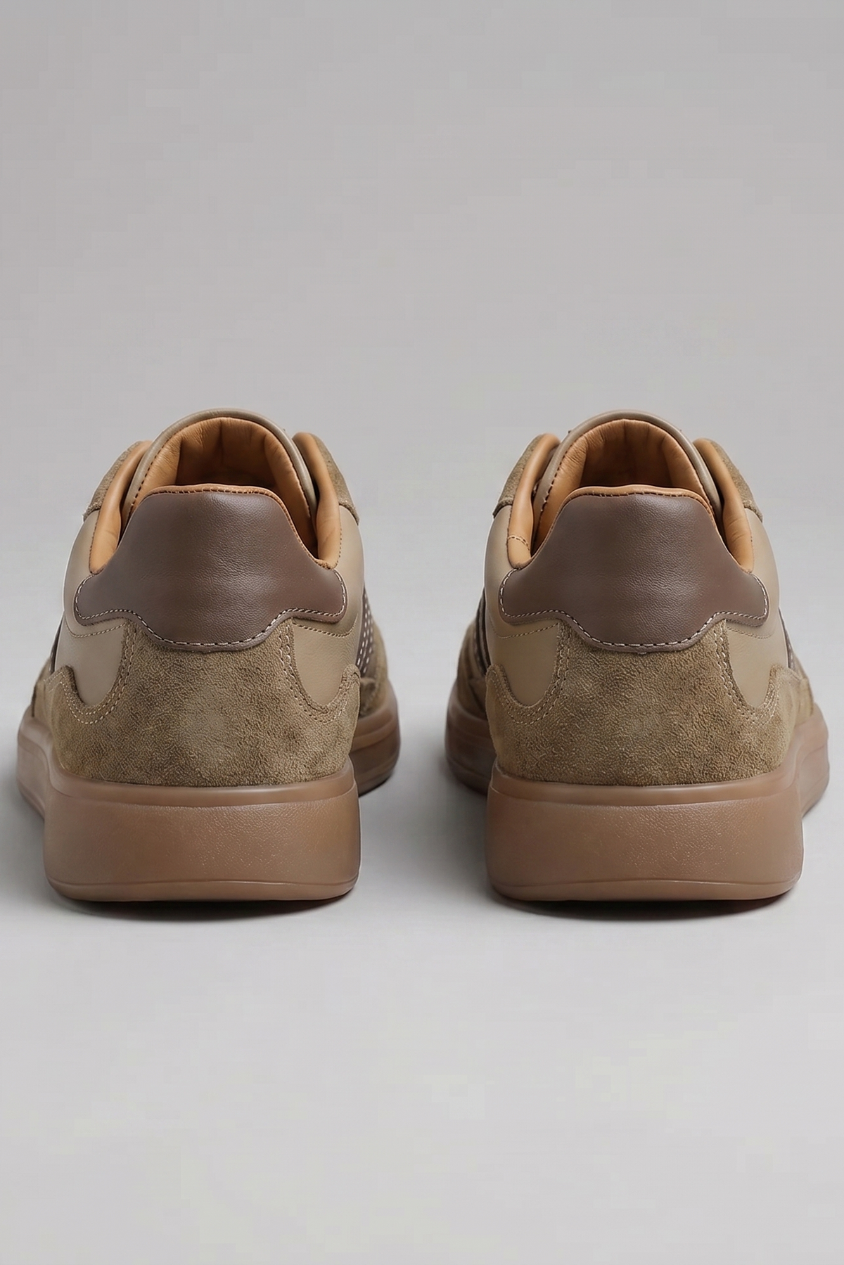 Men's Trainers | Retro Stripe Gum Sole - 15