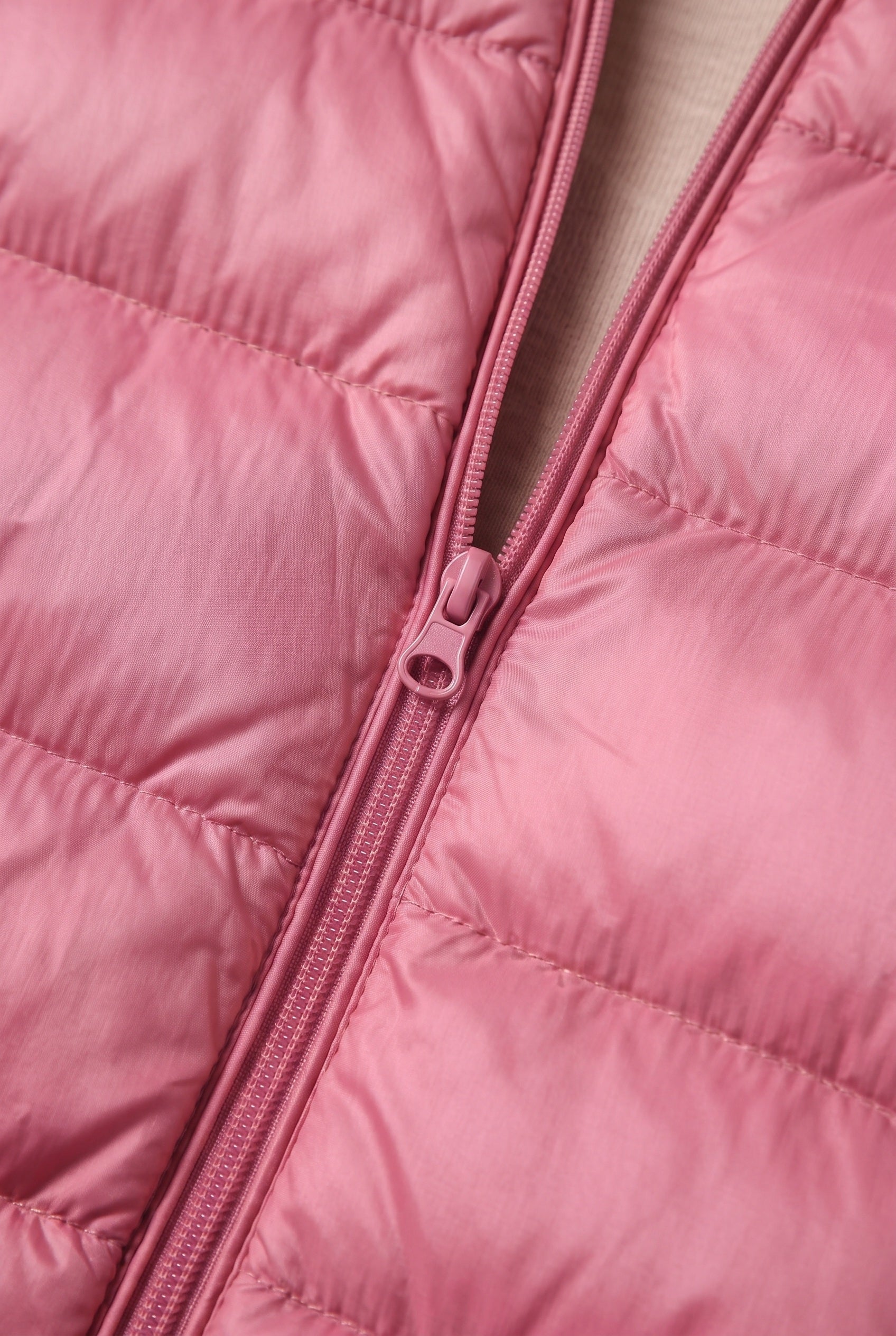 Women's Puffer Jacket | Hooded Longline - Pink detail