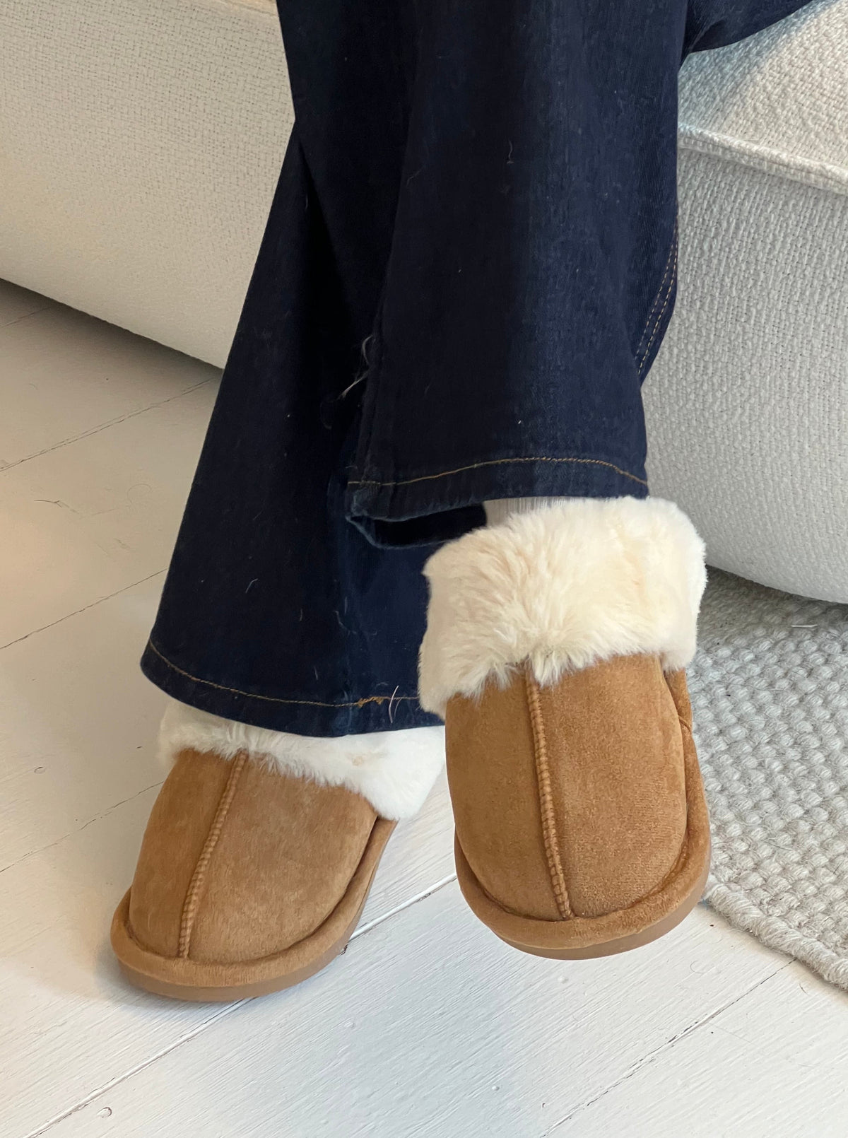Women's Slippers | Fur-Lined Mule - 1