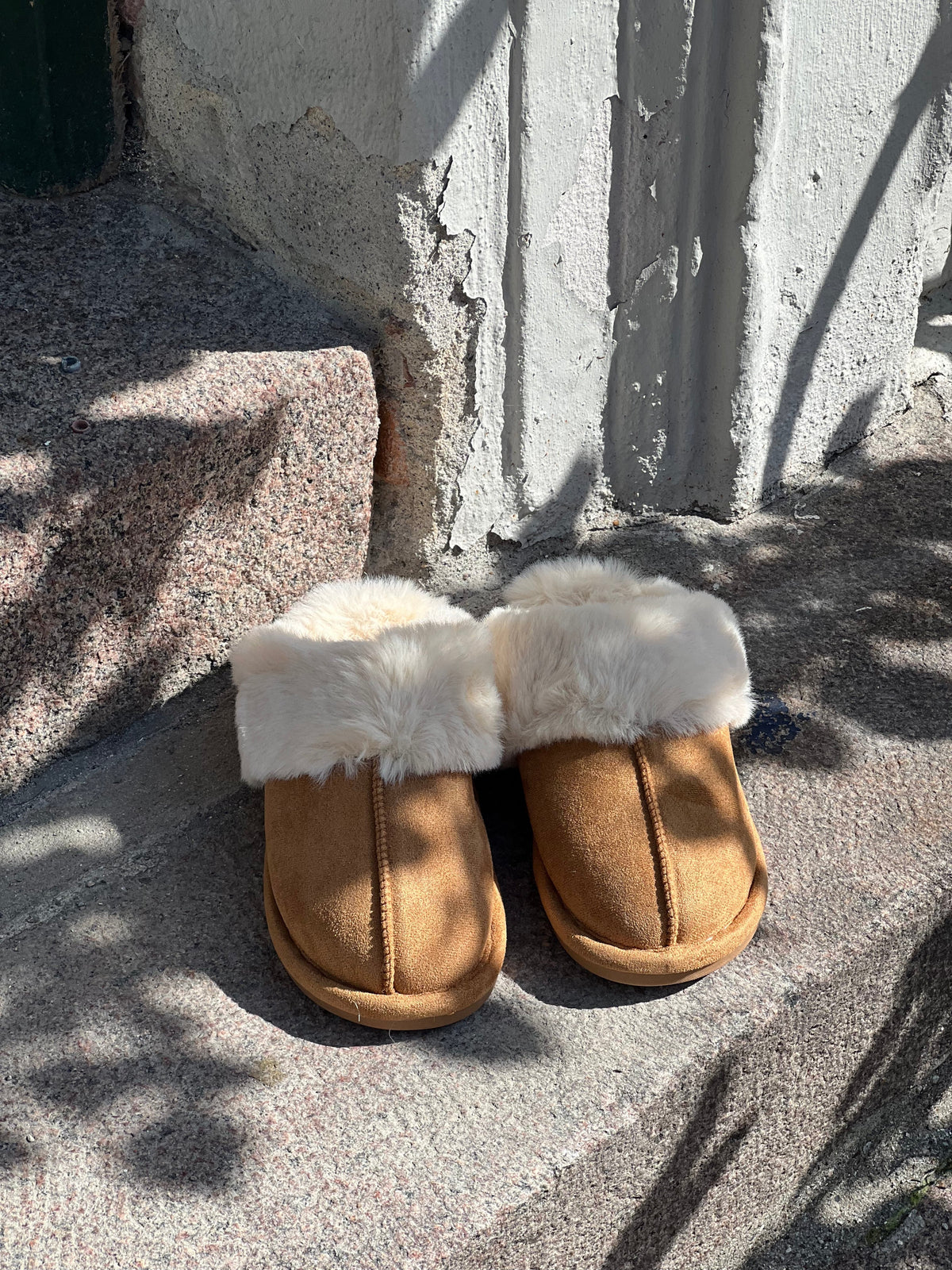 Women's Slippers | Fur-Lined Mule - 4
