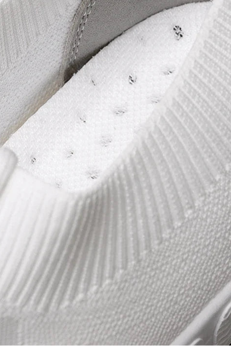 Men's Trainers | Lightweight Knit Lace-Up - Knit Detail
