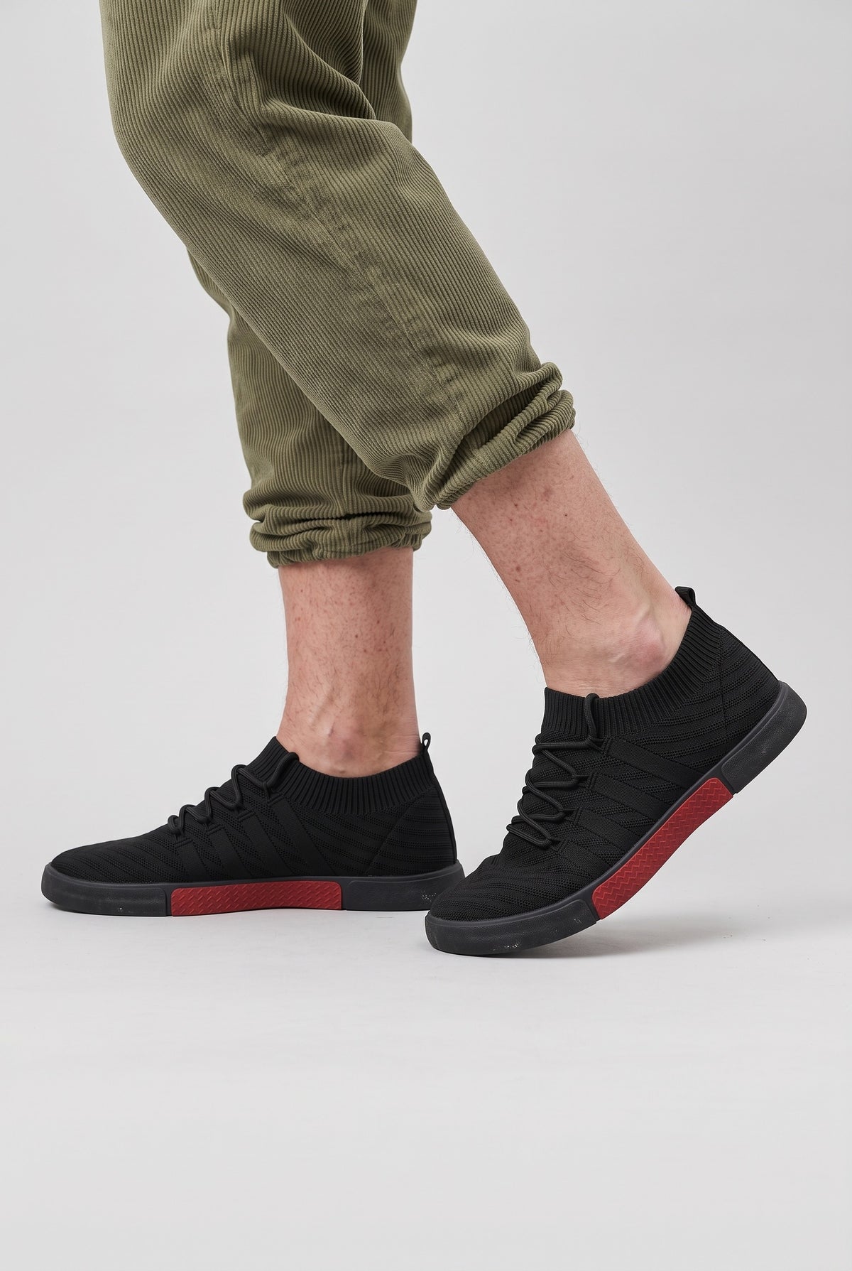 Men's Trainers | Lightweight Knit Lace-Up - Worn