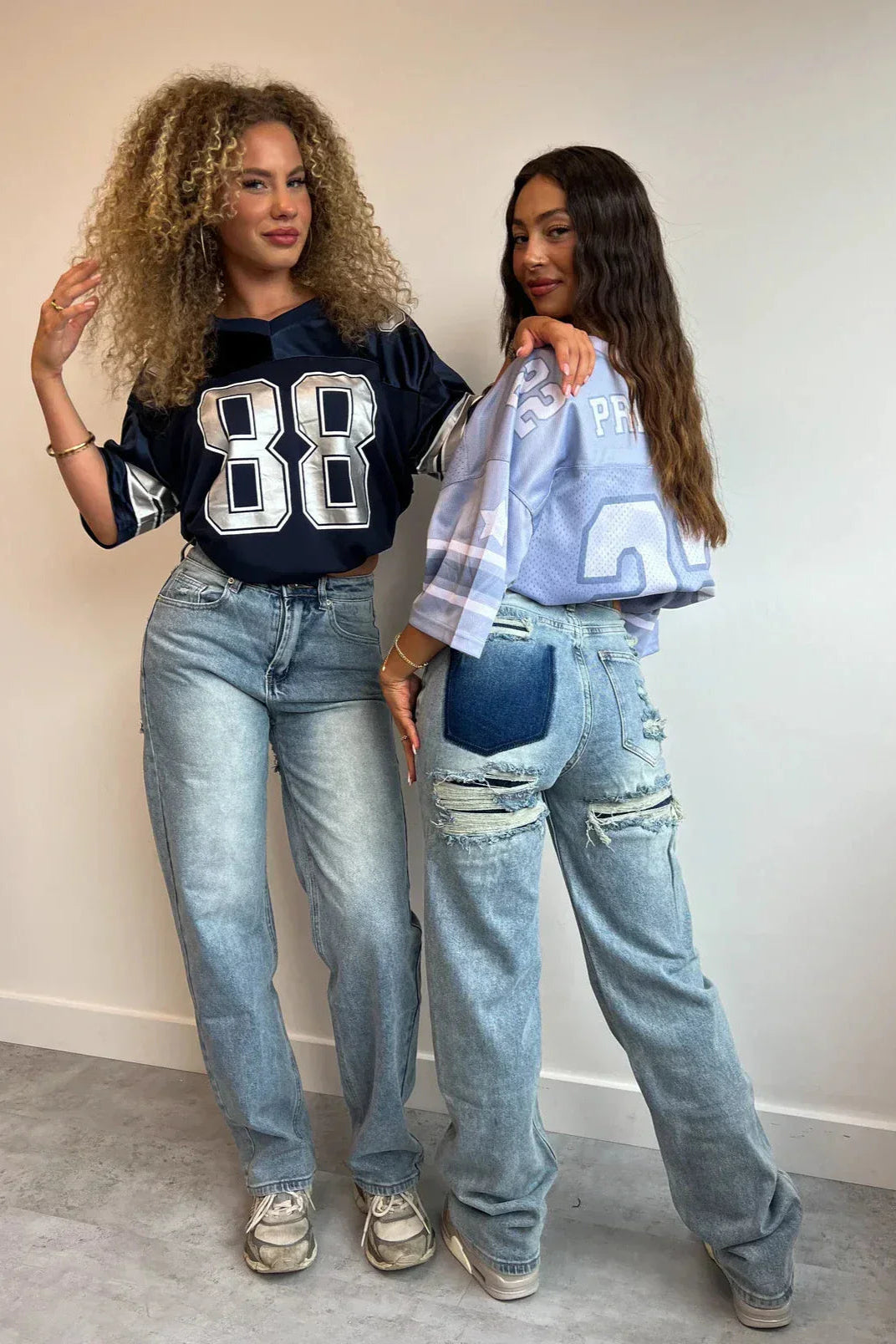 Women's Jeans | Ripped Straight Leg - 11