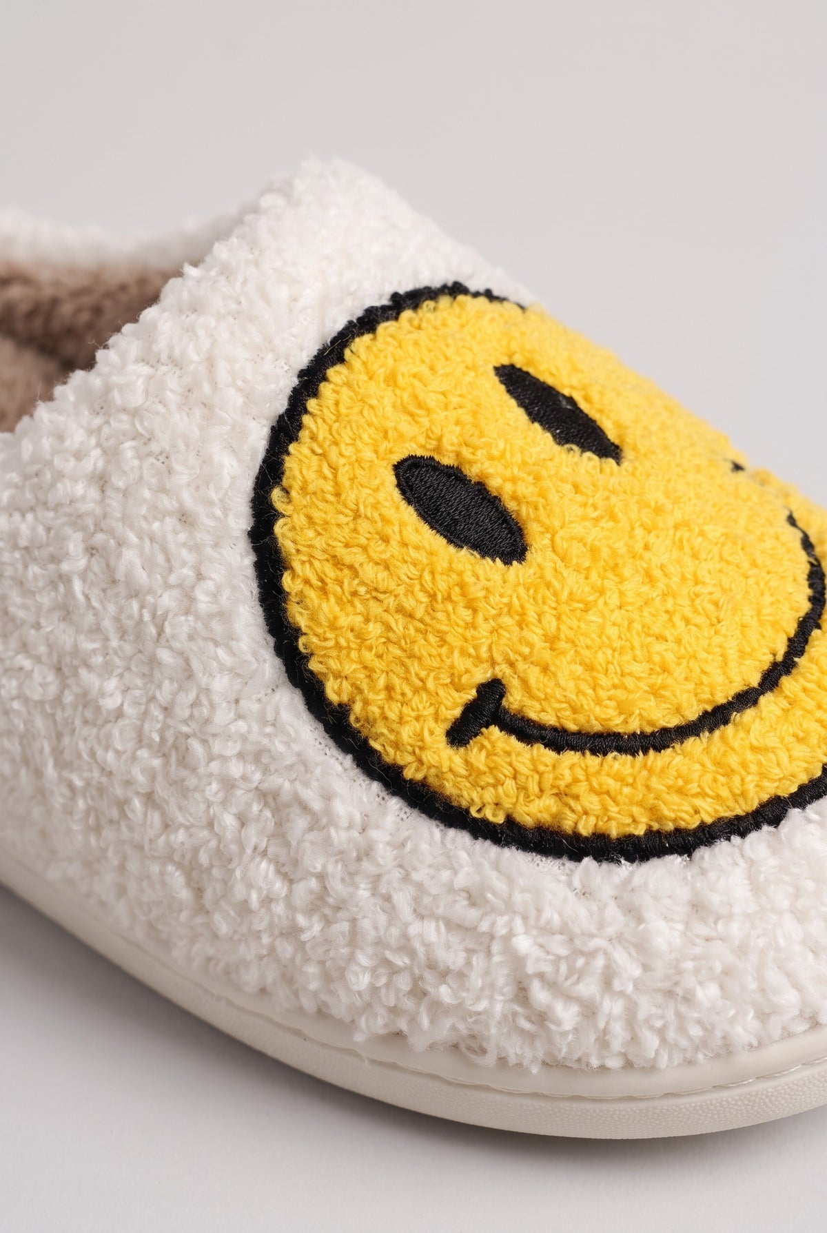 Women's Slippers | Fluffy Smiley Slip-On - White detail